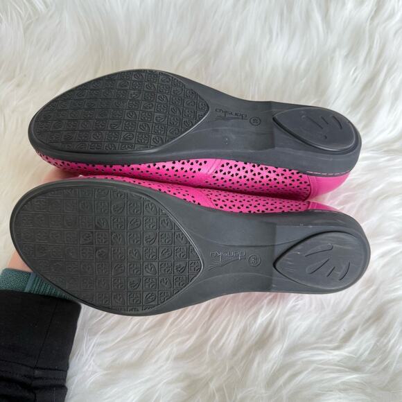 Dansko | Neely Flats Pink Perforated Leather Comfort Cut-Out Ballet Fuchsia 39 9 - Picture 5 of 9